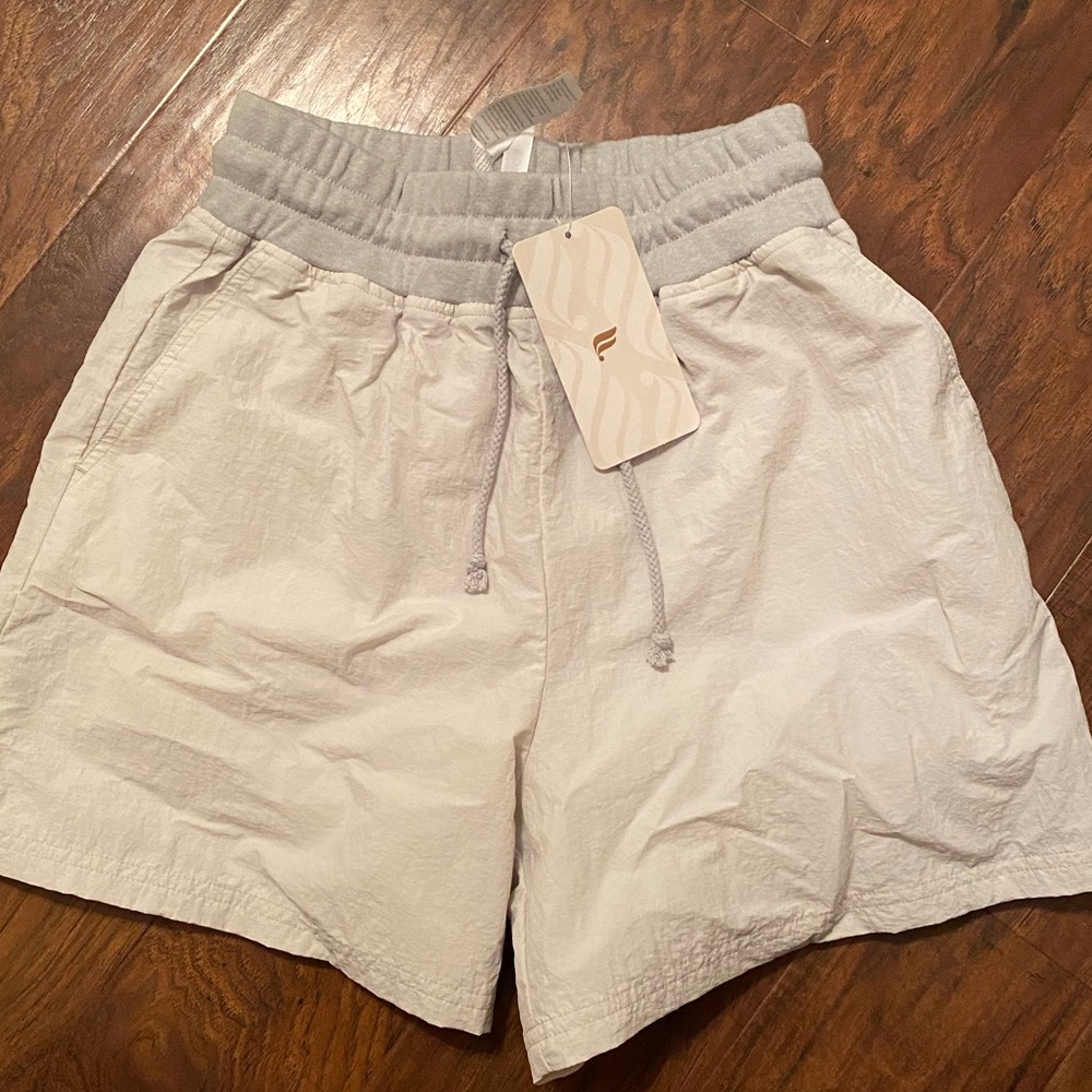 Fabletics Jemma Shorts NWT